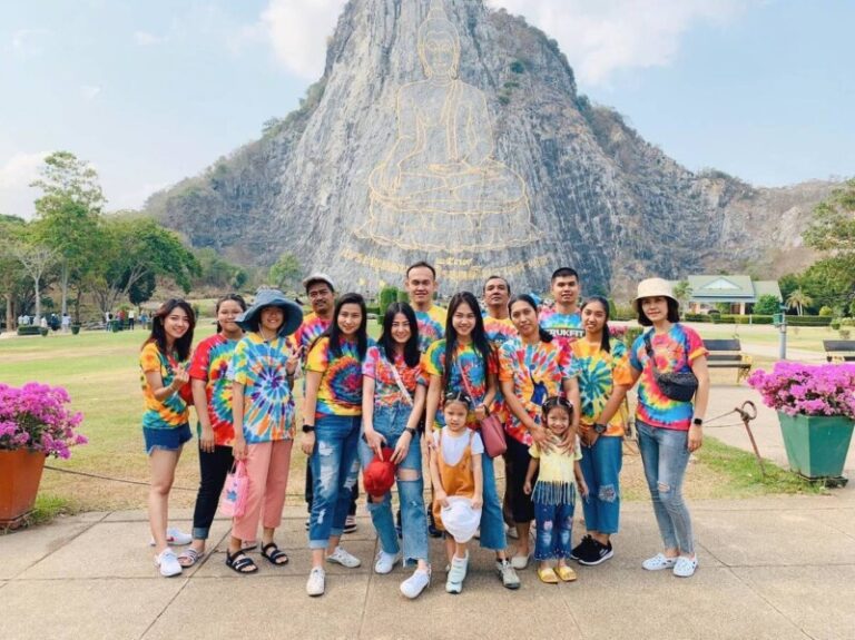 บริการรถเช่าพร้อมคนขับเหมาวันระยอง